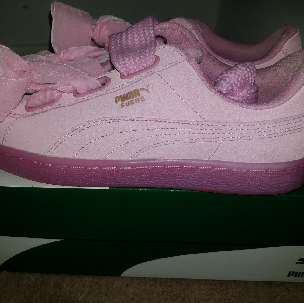 Puma - Picture 2 of 4